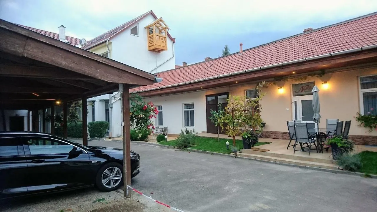 Nobilis Apartman 埃格尔